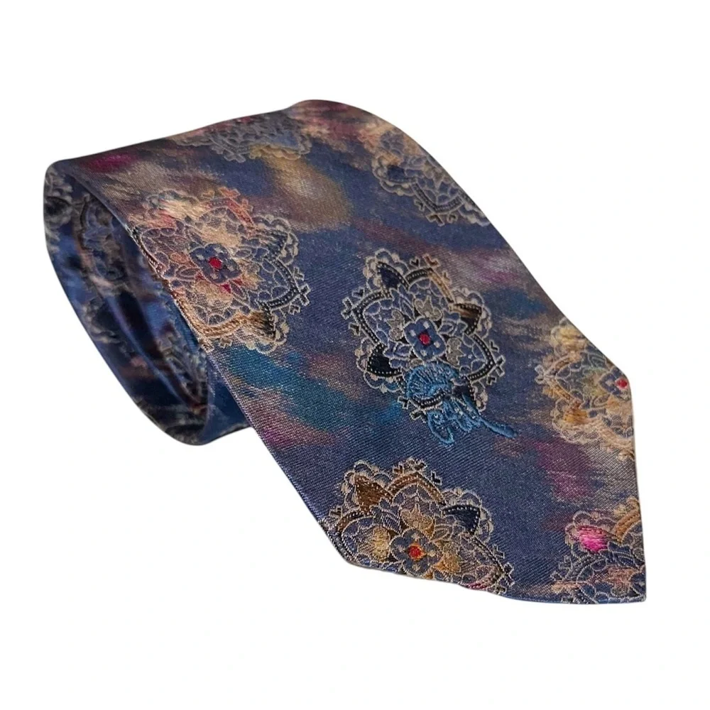 Countess Mara Mens Tie Blue Purple Medallion Logo Vtg Necktie 58x3.5”